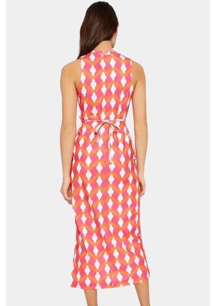 Cut Out Detaylı Scuba Krep Elbise Choker Yaka Midi Boy Özenle Seçilmiş Dayanıklı Malzeme Uzun Ömürlü modelleri