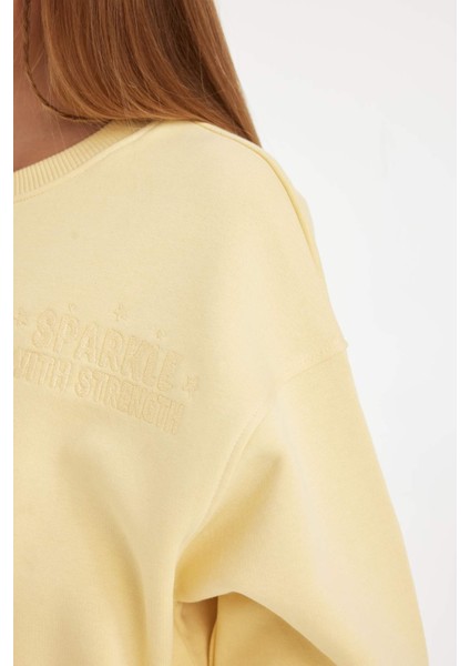 Kız Çocuk Relax Fit Bisiklet Yaka Baskılı Sweatshirt D2886A824WN