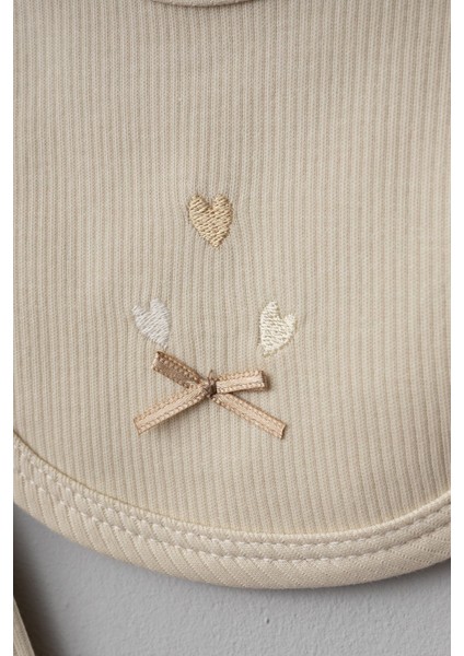 Kalpli Ayı Desenli 10 Parça Kutulu Yenidoğan Hastane Çıkışı Zıbın Seti modelleri