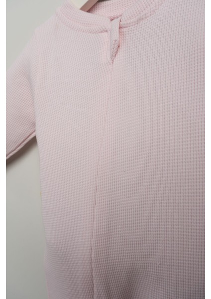 Sevimli Kutup Ayısı ve Kuş Desenli 10 Parça Kutulu Yenidoğan Hastane Çıkışı Zıbın Seti modelleri