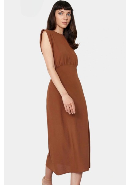 Yazlık Kadın Elbise Rahat Şık A Kesim Midi Model Polyester Kumaş Mükemmel Uyum Yüksek Kalite