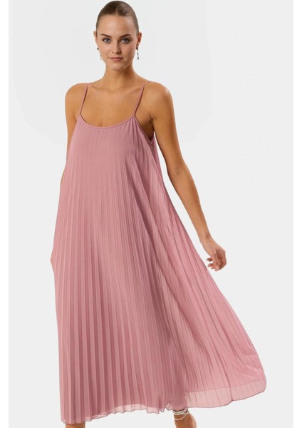 A Line Tül Maxi Elbise Örme Kumaş Halter Yaka Yırtmaçlı Rahat Kesim Mükemmel Uyum Trend Tasarım modelleri