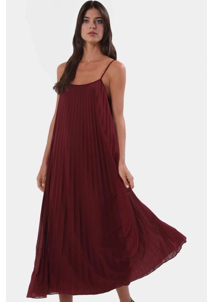 A Line Tül Maxi Elbise Örme Kumaş Halter Yaka Yırtmaçlı Rahat Kesim Mükemmel Uyum Trend Tasarım