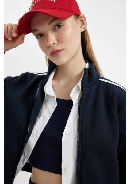 Fitted Dik Yaka Basic Düz Cepli Fermuarlı Sweatshirt D4751AX24AU