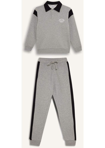 Erkek Çocuk 2'li Takım Polo Yaka Baskılı Sweatshirt Beli Paçası Lastikli Eşofman Altı D3558A824WN