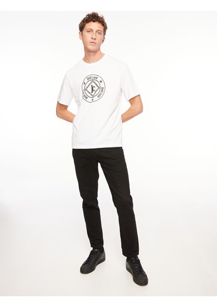 Bisiklet Yaka Beyaz Erkek T-Shirt 75OAHT07 fiyatları