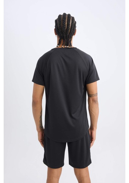 Fit Hızlı Kuruyan Slim Fit Dar Kesim Bisiklet Yaka Baskılı Sporcu Kısa Kollu Tişört V2887AZ25SP