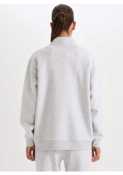 DeFactoFit Oversize Geniş Kalıp Dik Yaka Spor Baskılı Sporcu Sweatshirt D1701AX24AU