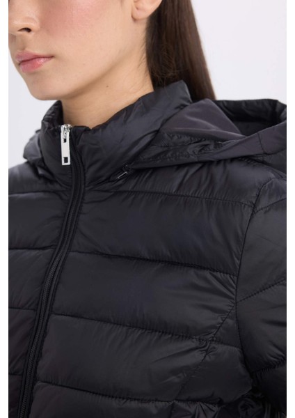 Su Geçirmez Hafif Şişme Mont Kapüşonlu Kapitoneli Fermuarlı Cepli Basic Düz Mevsimlik B2030AX25SP