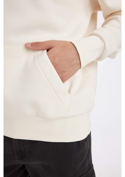 Boxy Fit Kapüşonlu Sırt Baskılı Sweatshirt C7047AX24AU