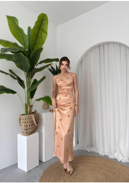 Dora Çiçek Detaylı Elbise indirimleri