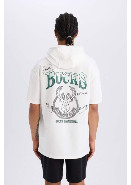 Fit NBA Milwaukee Bucks Oversize Geniş Kalıp Kapüşonlu Sırt Baskılı Kısa Kollu Tişört D6689AX25SP