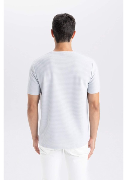 Slim Fit Dar Kesim Bisiklet Yaka Basic Düz Kısa Kollu Tişört M6608AZ25SP