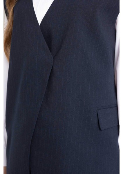 V Yaka Düğmeli Cep Kapaklı Blazer Yelek D6246AX24AU