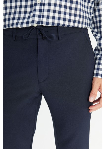 Slim Fit Dar Kesim Beli Bağlamalı Çizgili Yan Cepli Casual Jogger Pantolon fırsatları