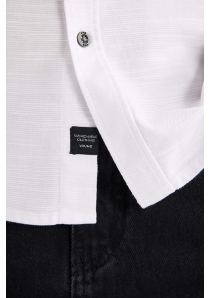 Slim Fit Dar Kesim Pamuklu Basic Düz Uzun Kollu Beyaz Gömlek A4644AX25SP