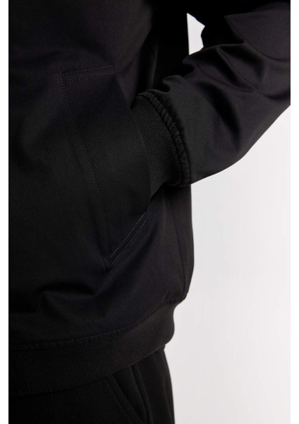 Slim Fit Dar Kesim Dik Yaka Fermuarlı Mont D7338AX25SP