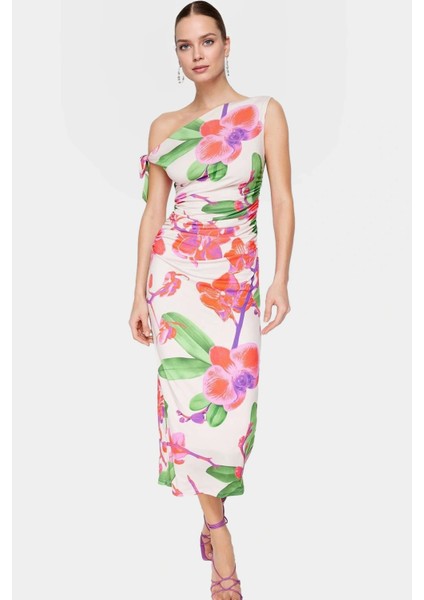 Vücuda Oturan Maxi Elbise Tek Omuz Asimetrik Yaka Polyester Kumaş Rahat Kullanım