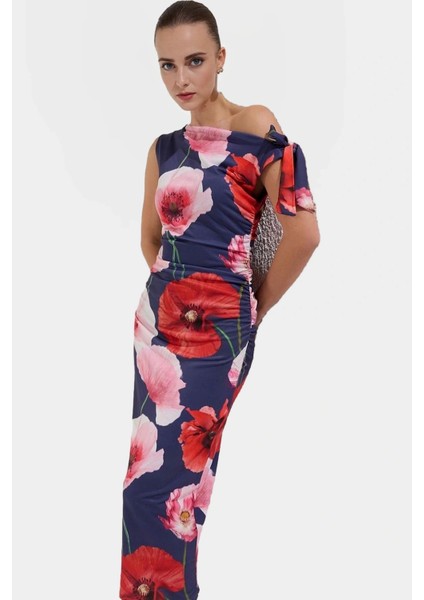 Vücuda Oturan Maxi Elbise Tek Omuz Asimetrik Yaka Polyester Kumaş Rahat Kullanım