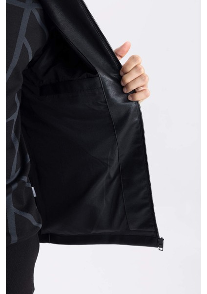 Su İtici Slim Fit Dar Kesim Dik Yaka Fermuarlı Suni Deri Mont D8525AX25SP