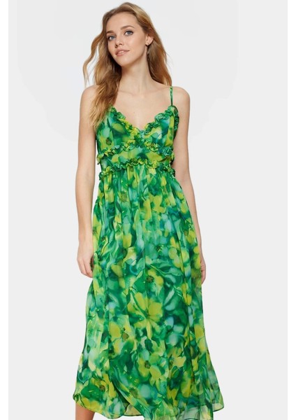 Astarlı Şifon Maxi Elbise Feminen V Yaka Çiçekli Desen Rahat Kalıp Konforlu Kesim Trend Tasarım fiyatları