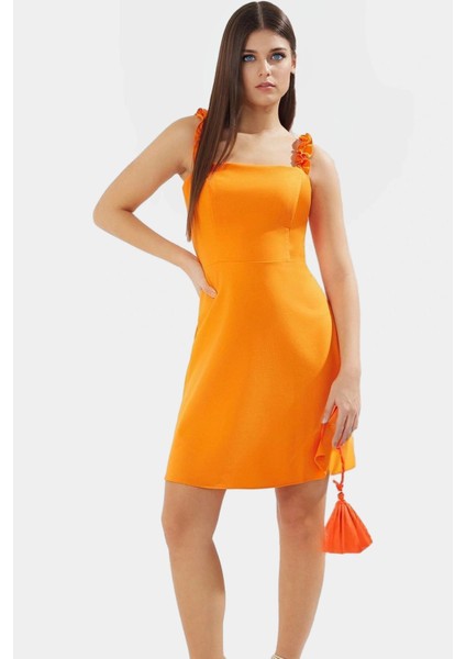 Feminen Fırfırlı Detaylı Mini Elbise A Line Kalıp Dokuma Kumaş Profesyonel Görünüm Kaliteli Işçilik