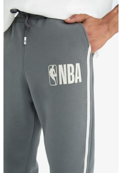Nba Wordmark Kalın Sporcu Jogger Eşofman Altı Standart Fit Beli Bağcıklı Cepli D8618AX25SP