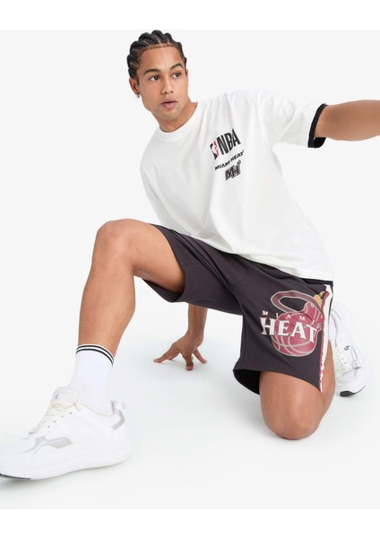 Defactofit Nba Miami Heat Oversize Geniş Kalıp Bisiklet Yaka Kısa Kollu TIŞÖRT D9866AX25SP
