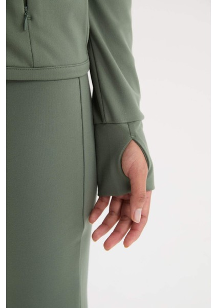 DeFactoFit Fitted Dik Yaka Çift Cepli Fermuarlı Spor Hırka B3985AX25SP