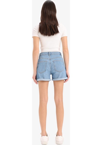 Normal Bel Yıkamalı Cepli Duble Paça Jean Şort E0701AX25SM