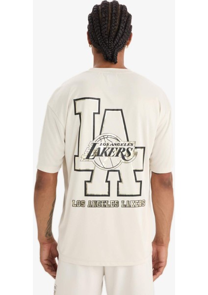 Defactofit Nba Los Angeles Lakers Oversize Geniş Kalıp Bisiklet Yaka Sırt Baskılı Kısa Kollu TIŞÖRT E0363AX25SP