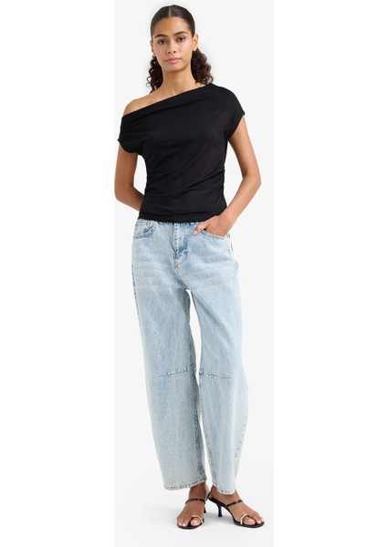 Slim Fit Dar Kesim Tek Omuzlu Kısa Kollu Tişört F8202AX25AU fiyatları