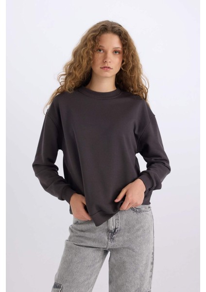 Oversize Geniş Kalıp Bisiklet Yaka Basic Düz Kalın Sweatshirt E3859AX24WN modelleri