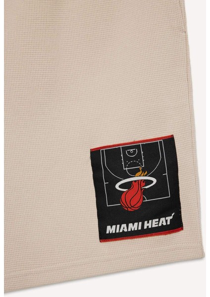 Fit NBA Miami Heat Standart Fit Kısa Paça Waffle Şort E4008AX25SM