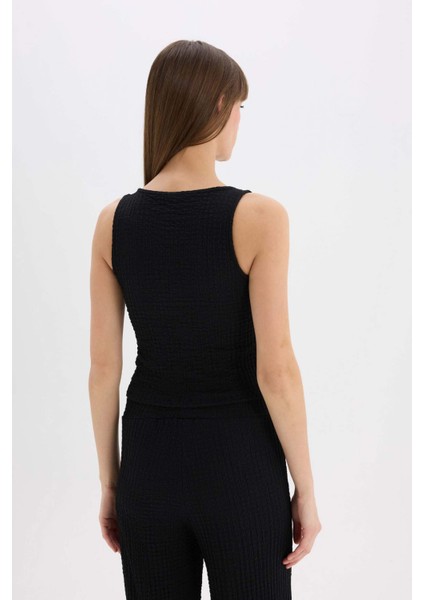 Slim Fit Dar Kesim V Yaka Önden Bağlamalı Bürümcük Kolsuz Bluz D3568AX25SP