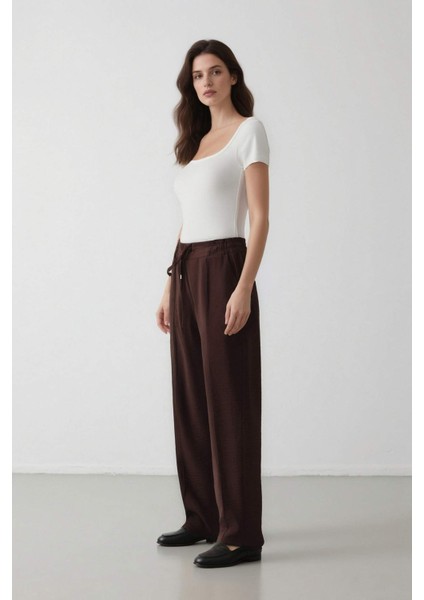 Jogger Pantolon Lastikli Bel Bağcıklı Basic Düz Paça D2573AX24AU modelleri