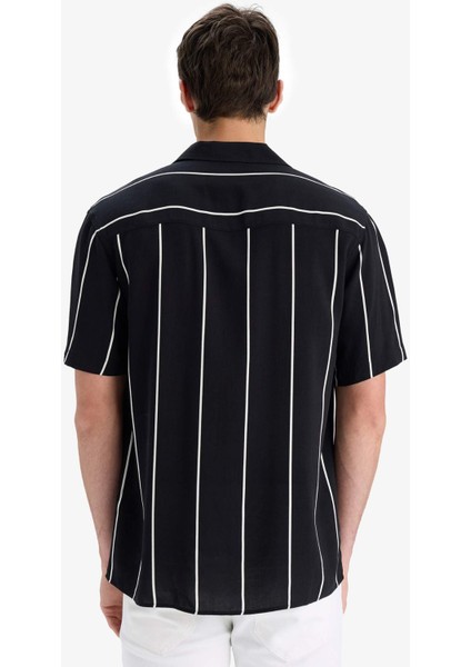 Regular Fit Apaş Yaka Çizgili Yazlık Kısa Kollu Gömlek E2559AX25SM