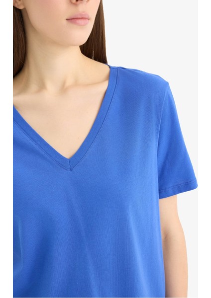 Regular Fit V Yaka Basic Düz Penye Kısa Kollu Tişört W9578AZ25SP