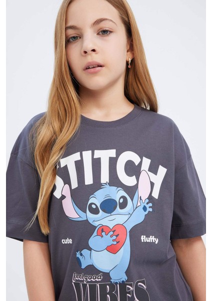 Kız Çocuk Disney Lilo & Stitch Oversize Geniş Kalıp Bisiklet Yaka Kısa Kollu Tişört E0481A825SP