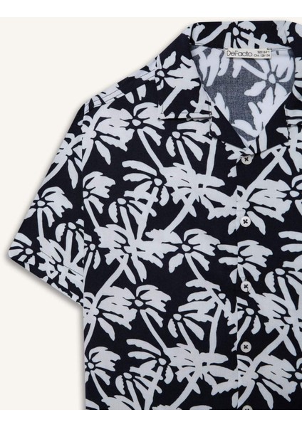 Erkek Çocuk Oversize Geniş Kalıp Polo Yaka Desenli Kısa Kollu Gömlek E2969A825SM