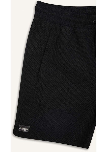 Slim Fit Dar Kesim Dar Paça Şort W7965AZ25SM