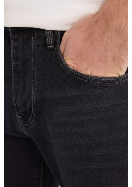 Slim Tapered Fit Dar Kalıp Normal Bel Daralan Paça Jean Pantolon D8748AX25SP