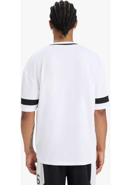 fit Oversize Geniş Kalıp V Yaka Baskılı Sporcu Kısa Kollu TIŞÖRT E4118AX25SM