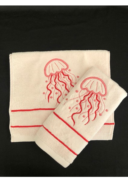 Deniz Anası Nakışlı Mini Tek Havlu - 30x50cm