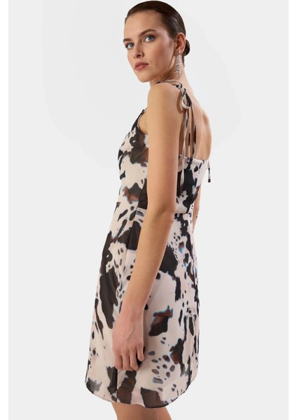 Rahat Astarlı Şifon Elbise Mini Boy A Line Çiçek Desen Günlük Kullanım Için Seçkin Malzeme