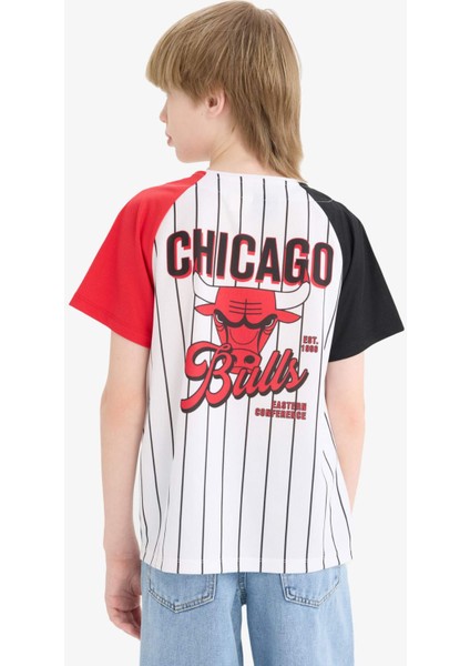 Erkek Çocuk NBA Chicago Bulls V Yaka Sırt Baskılı Kısa Kollu Tişört E4834A825SM