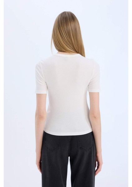 Slim Fit Dar Kesim Bisiklet Yaka Baskılı Fitilli Kaşkorse Kısa Kollu Tişört E5068AX25SP