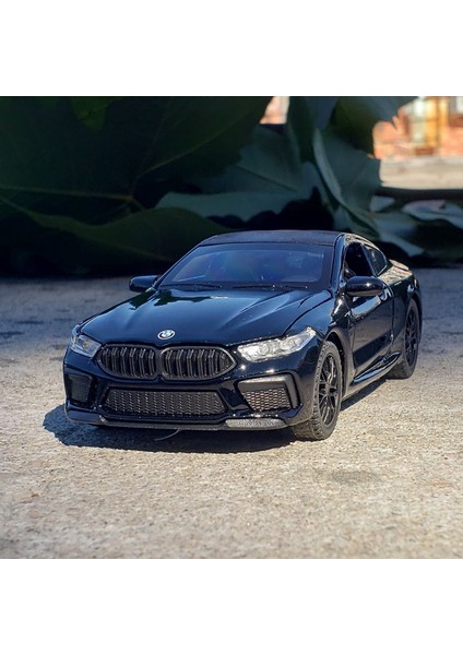 1:32 M8 Im Supercar Alaşım Model Araba Oyuncak Döküm Metal Döküm Ses ve Işık Oyuncak Arabalar Çocuklar Için Araç (Yurt Dışından) modelleri