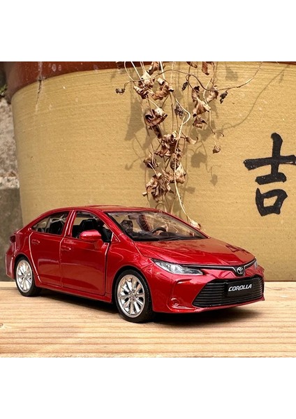 1:43 Corolla Alaşım Araba Modeli Diecasts & Oyuncak Araçlar Minyatür Ölçekli Model Araba Çocuk Koleksiyonu Süsler Doğum Günü Hediyeleri Için (Yurt Dışından) modelleri