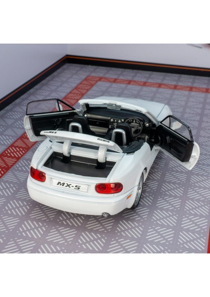 1:32 Mazda Mx5 Supercar Alaşım Döküm Oyuncak Araba Modeli Ses ve Işık Geri Çekin Oyuncak Koleksiyon Doğum Günü Hediyesi (Yurt Dışından) modelleri